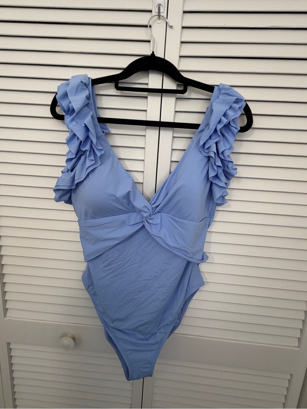 NWT Lilly Pulitzer Steviekate Ruffle One-Piece Swimsuit Jacaranda Blue Size 14